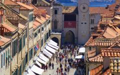 Tourists on Stradun street in Dubrovnik, Croatia. 